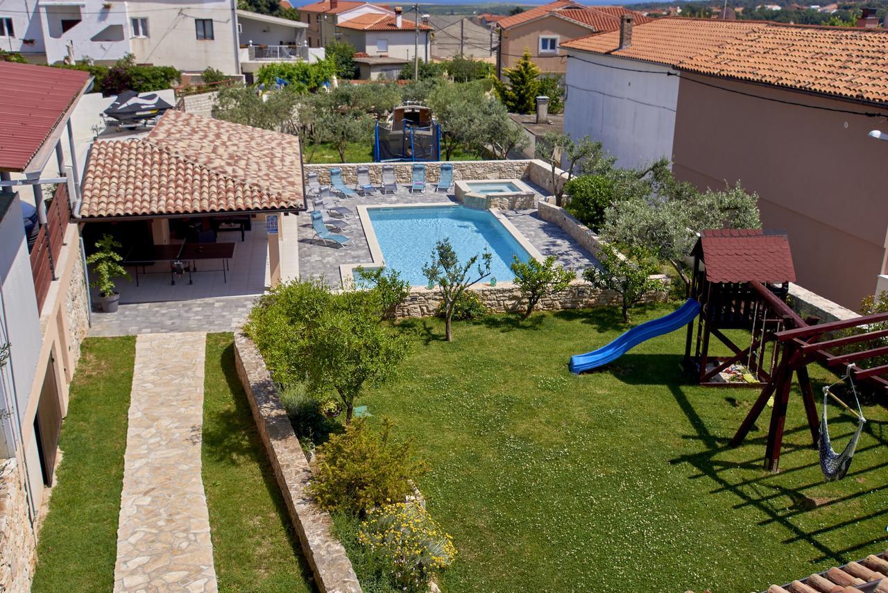 Apartments Ceh Ližnjan Zewnętrze zdjęcie